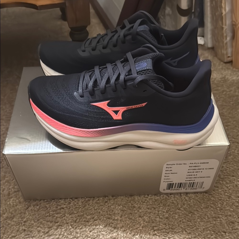 Mizuno Wave Sky 9